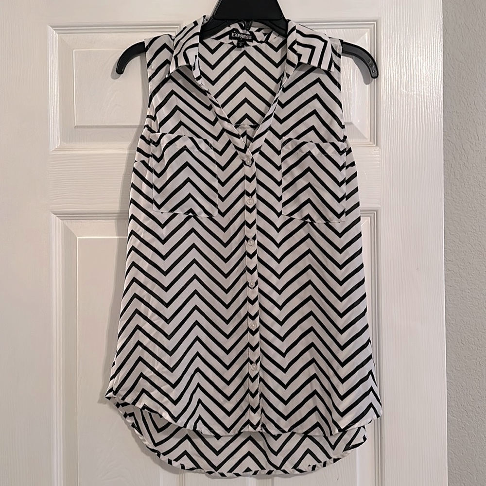 Express Sleeveless Portofino Blouse
